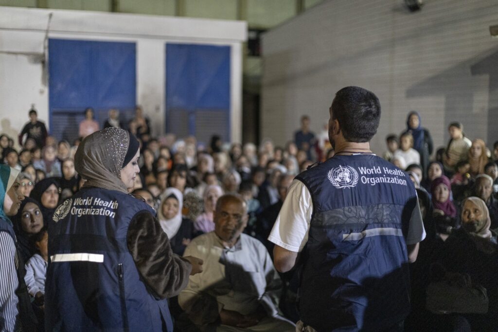 Convoy con más 100 pacientes críticos son evacuados de Gaza por la OMS