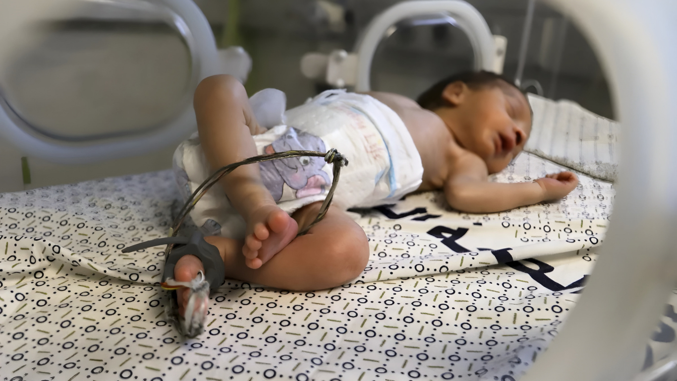 Decenas de bebés podrían morir en las próximas horas en Gaza por falta total de fórmula infantil médica