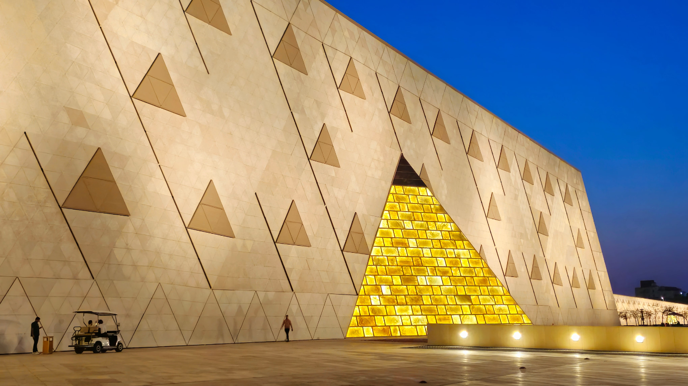 El Gran Museo Egipcio: El museo más grande dedicado a una antigua civilización abre al público con exposiciones que prometen revivir la grandeza de los faraones
