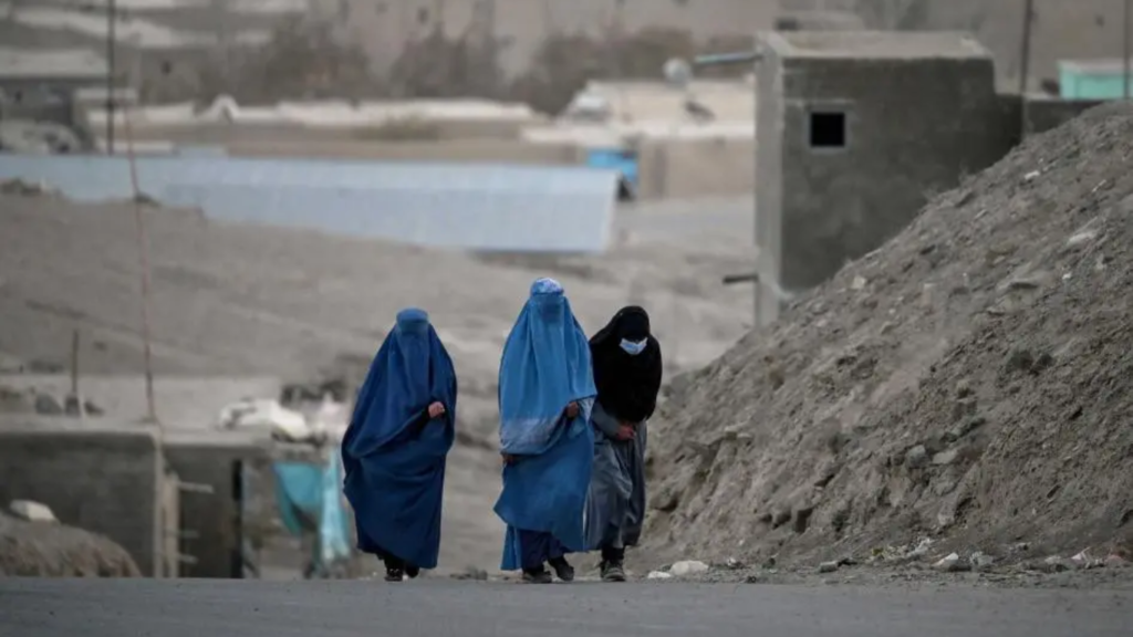 Mujeres afganas y el nuevo código penal impuesto en Kabul