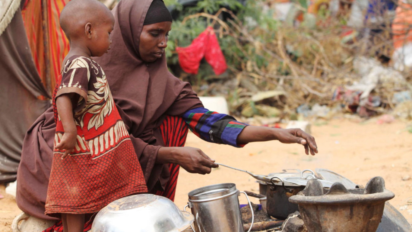 Casi dos millones de niñas y niños en Somalia sufren desnutrición aguda