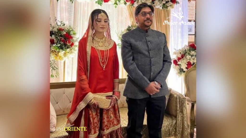 Hina Javed junto a su esposo, Faisal Asghar, el día de su boda en noviembre de 2025