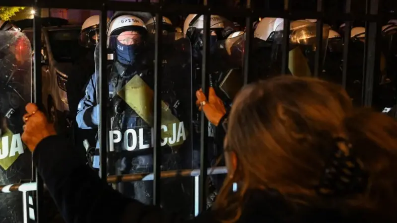 Crisis judicial en Polonia abre una fractura por el control constitucional